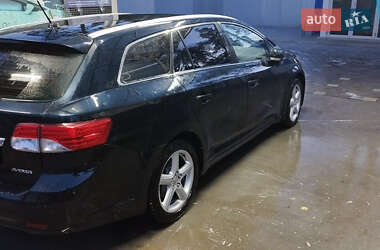Универсал Toyota Avensis 2011 в 