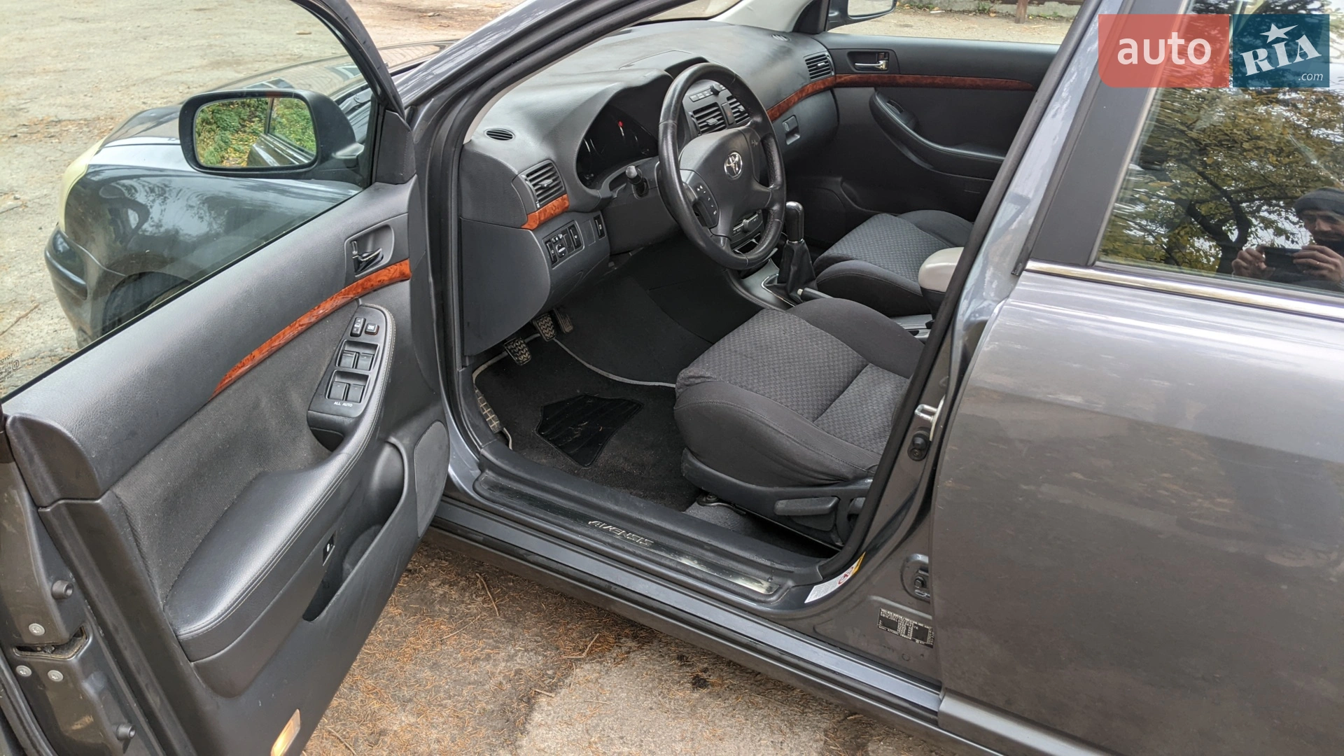 Toyota Avensis 2005 VIN SB1EJ56LX0E064376 фото оголошення 19 з 27