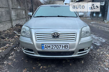 Лифтбек Toyota Avensis 2003 в Киеве