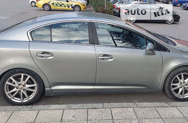 Седан Toyota Avensis 2010 в Одессе