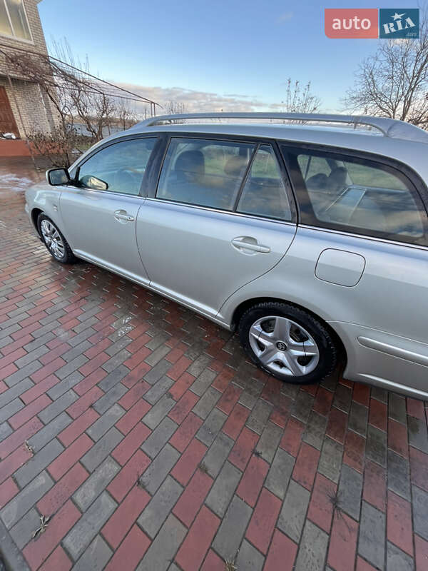 Toyota Avensis 2004 Toyota Avensis 2004