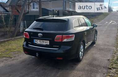 Универсал Toyota Avensis 2011 в Горохове