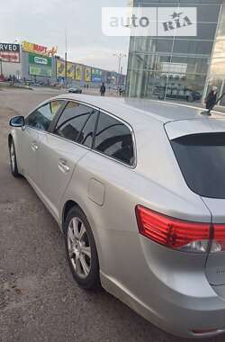 Универсал Toyota Avensis 2012 в Полтаве