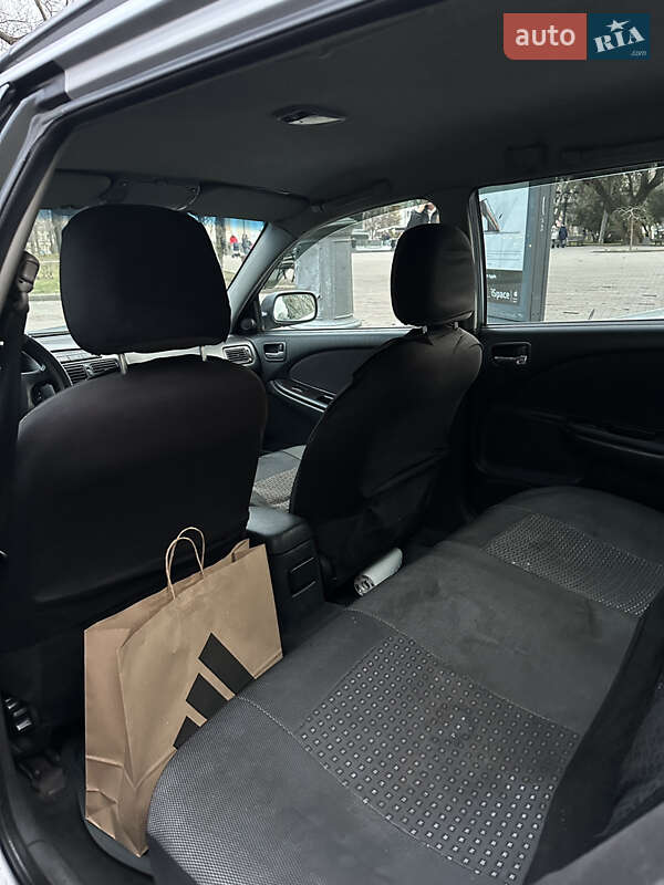 Универсал Toyota Avensis 2000 в Одессе