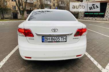 Седан Toyota Avensis 2010 в Одессе