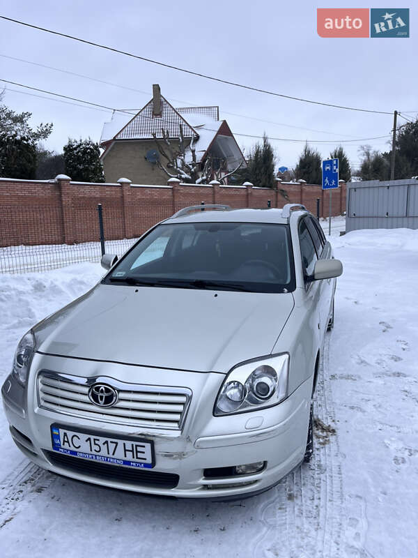 Универсал Toyota Avensis 2004 в Луцке