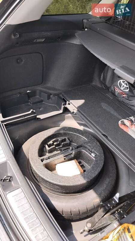 Универсал Toyota Avensis 2007 в Кривом Роге