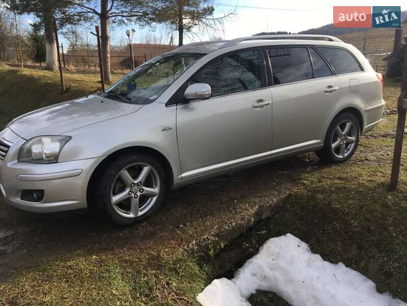 Універсал Toyota Avensis 2006 в Бориславі