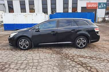 Универсал Toyota Avensis 2011 в Полтаве