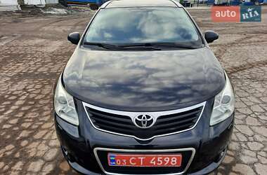 Универсал Toyota Avensis 2011 в Полтаве