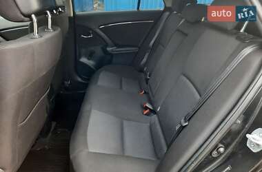 Универсал Toyota Avensis 2011 в Полтаве