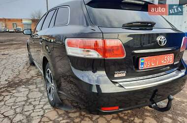 Универсал Toyota Avensis 2011 в Полтаве