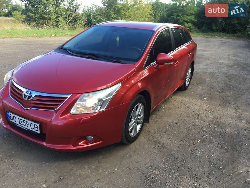 Toyota Avensis 2010