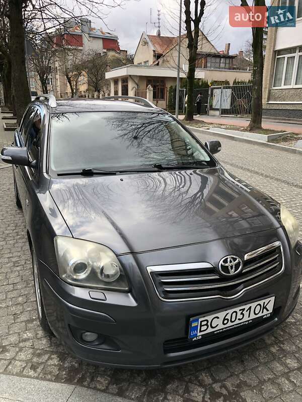 Універсал Toyota Avensis 2006 в Львові