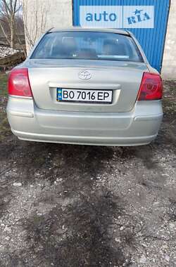 Седан Toyota Avensis 2004 в Лановцах