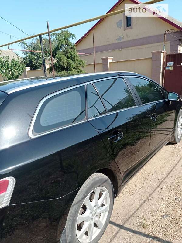 Универсал Toyota Avensis 2008 в Беляевке