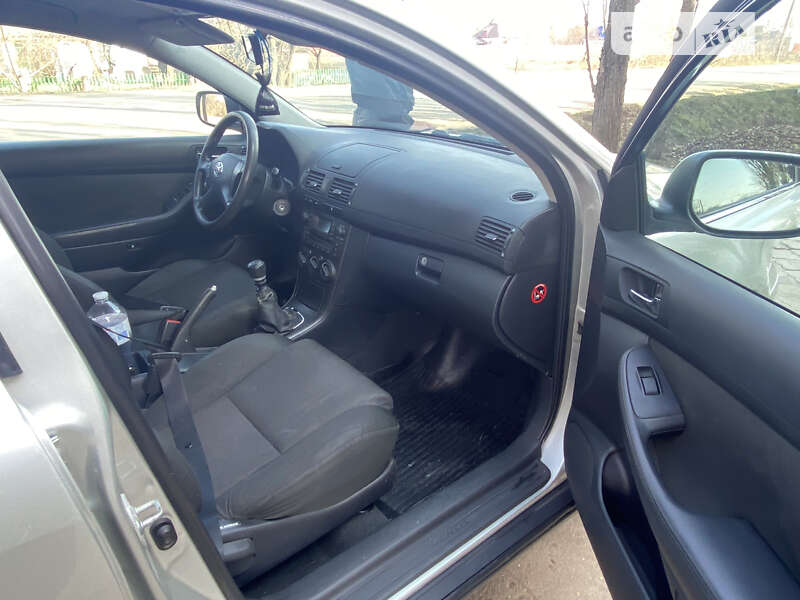 Ліфтбек Toyota Avensis 2007 в Новому Бузі