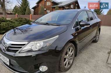 Универсал Toyota Avensis 2013 в Конотопе