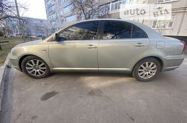 Седан Toyota Avensis 2003 в Павлограде