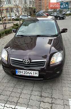 Седан Toyota Avensis 2007 в Южноукраинске