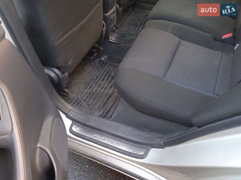 Лифтбек Toyota Avensis 2008 в Хмельницком фото 3 Лифтбек Toyota Avensis 2008 в Хмельницком