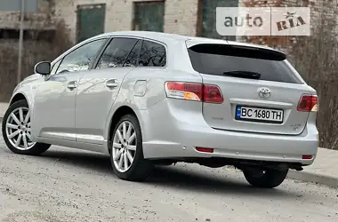 Toyota Avensis 2011