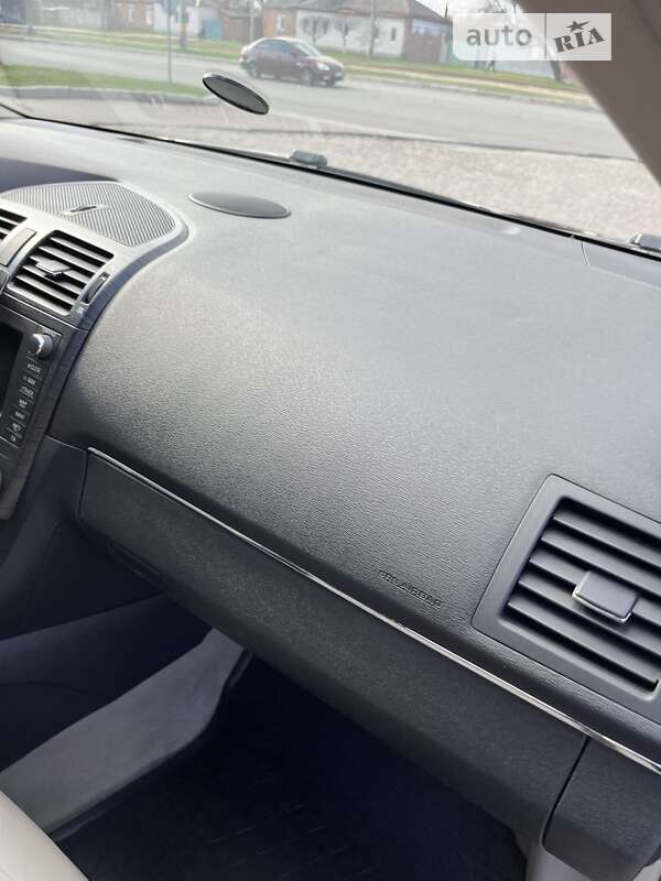 Универсал Toyota Avensis 2010 в Харькове