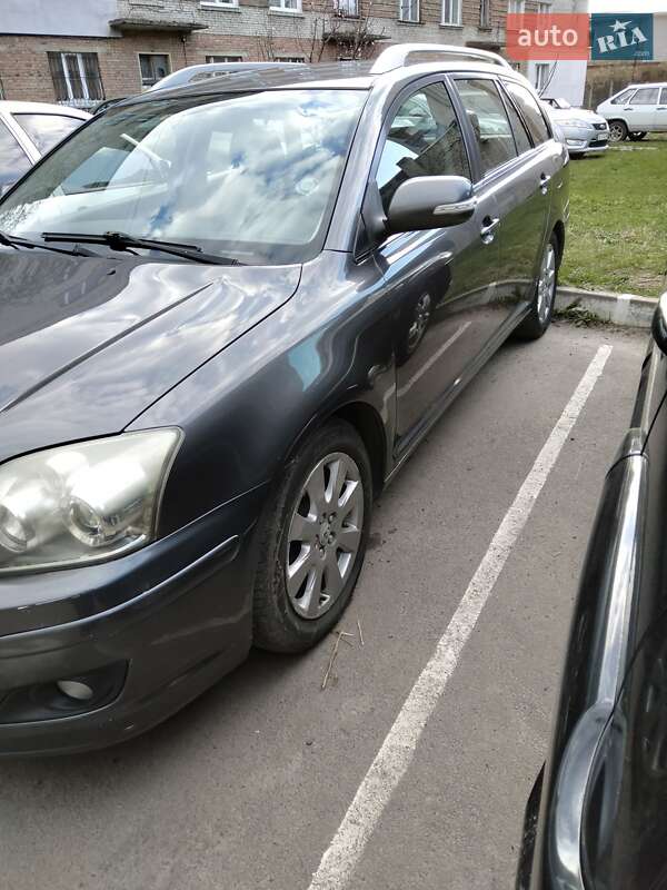 Универсал Toyota Avensis 2008 в Шептицькому