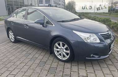 Седан Toyota Avensis 2008 в Павлограде