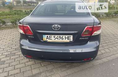 Седан Toyota Avensis 2008 в Павлограді