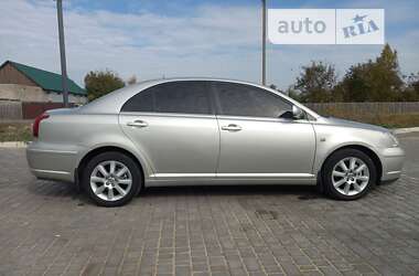 Седан Toyota Avensis 2005 в Києві