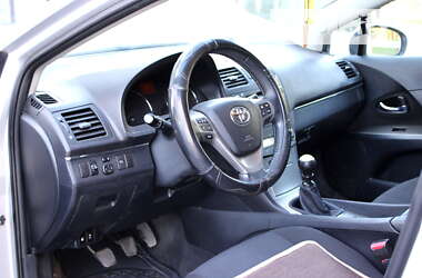 Седан Toyota Avensis 2009 в Хмельницькому