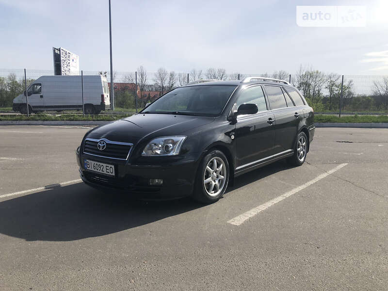 Универсал Toyota Avensis 2006 в Полтаве