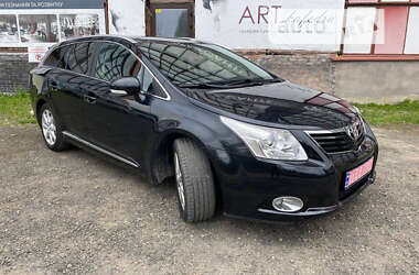 Универсал Toyota Avensis 2010 в Луцке