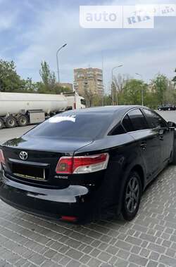 Седан Toyota Avensis 2012 в Херсоне