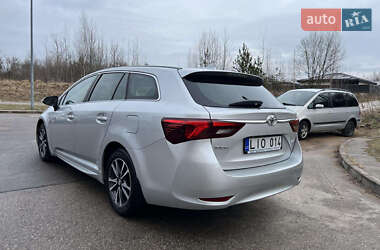 Универсал Toyota Avensis 2016 в Ивано-Франковске