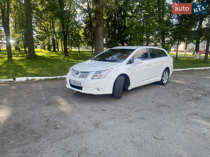 Toyota Avensis 2010