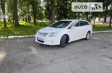 Універсал Toyota Avensis 2010 в Хмельницькому