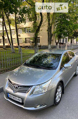 Седан Toyota Avensis 2008 в Виннице