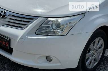 Седан Toyota Avensis 2010 в Одессе