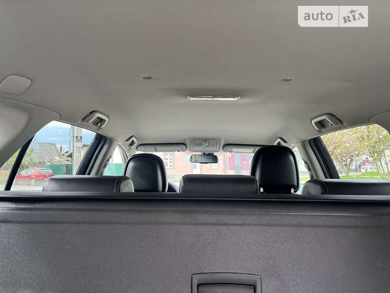 Универсал Toyota Avensis 2010 в Бродах