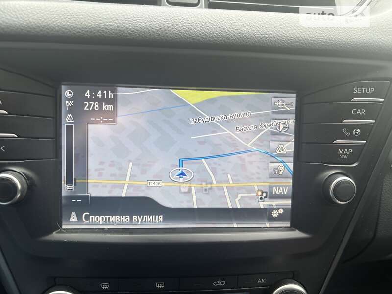 Універсал Toyota Avensis 2015 в Львові