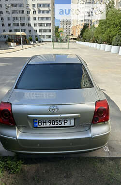 Седан Toyota Avensis 2004 в Одессе