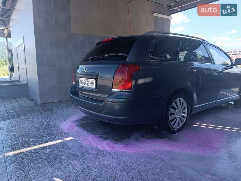 Универсал Toyota Avensis 2005 в Виноградове