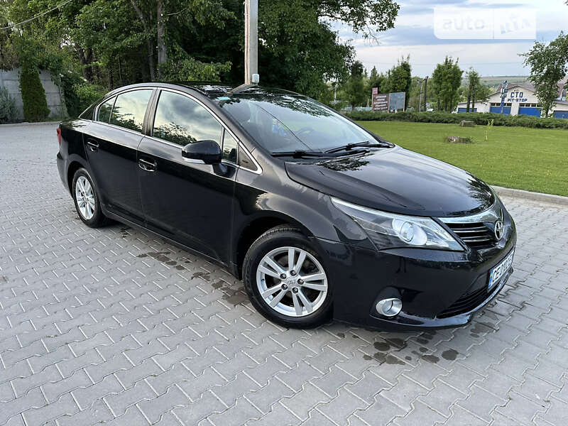 Седан Toyota Avensis 2012 в Кицмани