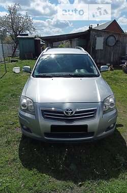 Универсал Toyota Avensis 2008 в Лугинах