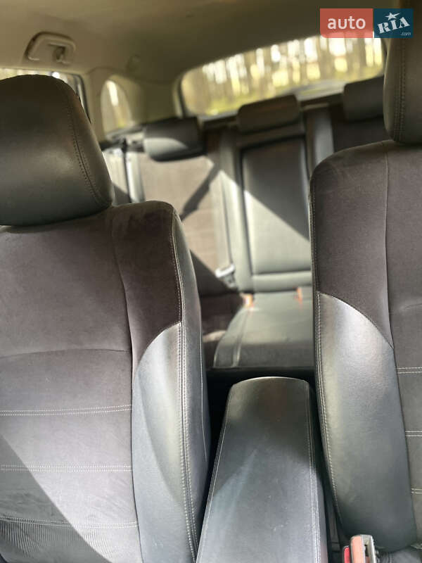Универсал Toyota Avensis 2012 в Краматорске