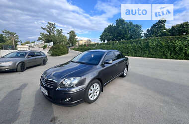 Седан Toyota Avensis 2008 в Днепре