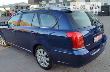 Универсал Toyota Avensis 2005 в Сарнах