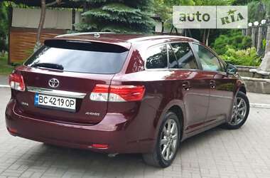 Универсал Toyota Avensis 2012 в Дрогобыче